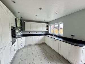 Open Plan Dining Kitchen- click for photo gallery